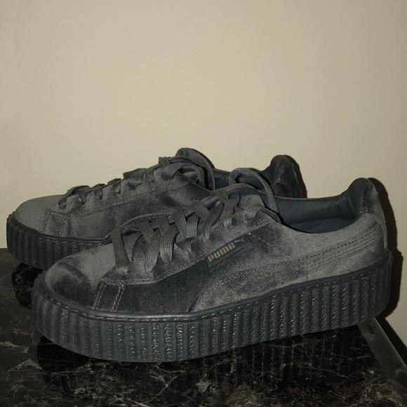 puma velvet creepers black
